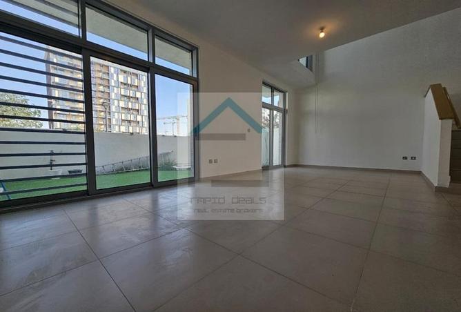 76562989 - Property Image 3