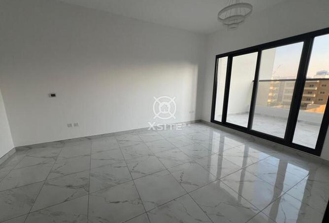 98263639 - Property Image 3