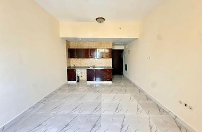 Apartment - Studio - 1 Bathroom for rent in Fire Station Road - Muwaileh - Sharjah