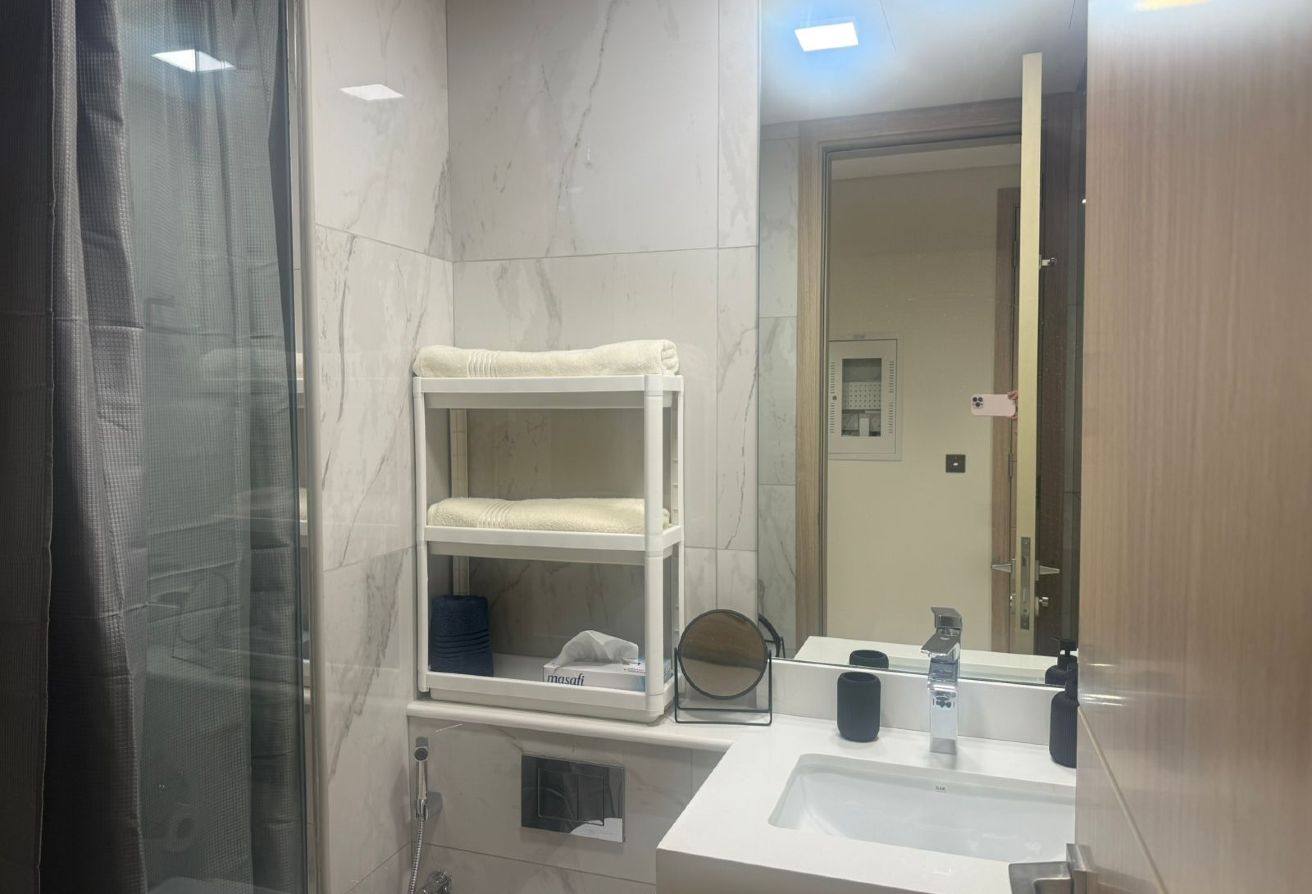 North Bay Studio – Fully Furnished & Brand New
