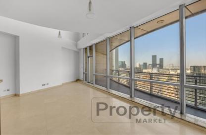 Apartment - 1 Bedroom - 2 Bathrooms for rent in Sky Gardens - DIFC - Dubai