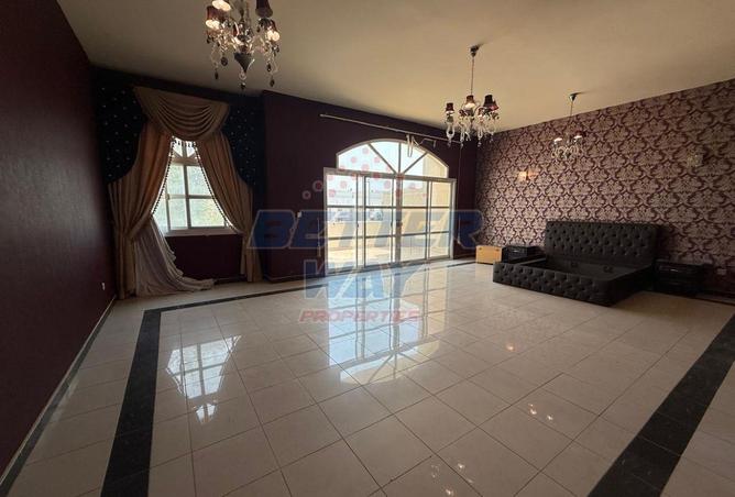 102831616 - Property Image 2