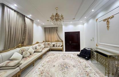 فيلا - 5 غرف نوم - 8 حمامات للبيع في 1 المويهات - المويهات - عجمان فيلا - 5 غرف نوم - 8 حمامات للبيع في 1 المويهات - المويهات - عجمان
