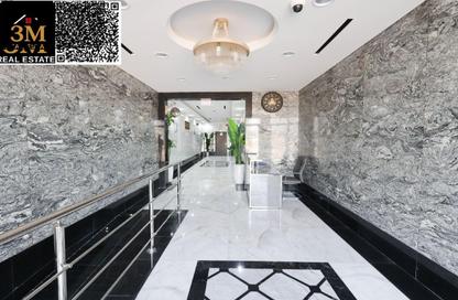 عمارة بالكامل - استوديو - 8 حمامات للبيع في عجمان جلوبال سيتي - العالية - عجمان