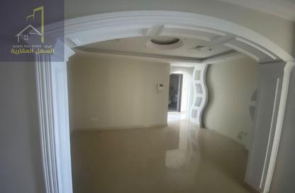 Apartment - 2 - 2 for rent in Al Khan Lagoon Tower - Al Khan Lagoon - Al Khan - Sharjah