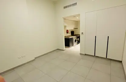 Apartment - Studio - 1 Bathroom for rent in East Village - Aljada - Sharjah