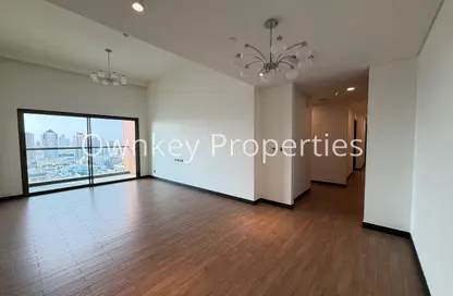 شقة - 2 غرف نوم - 4 حمامات للايجار في ام سكوير - منخول - بر دبي - دبي