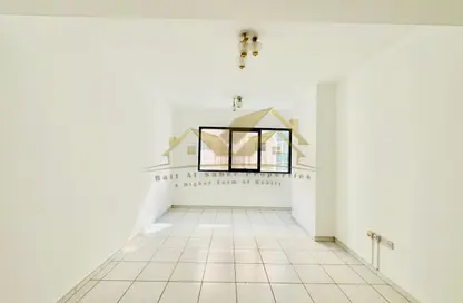 Apartment - 2 Bedrooms - 2 Bathrooms for rent in Al Raffa - Bur Dubai - Dubai