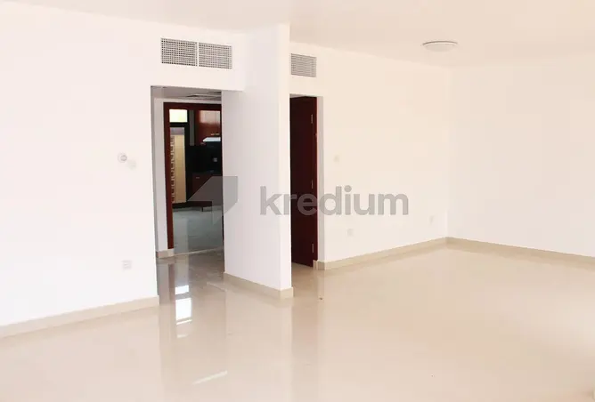 106857022 - Property Image 3
