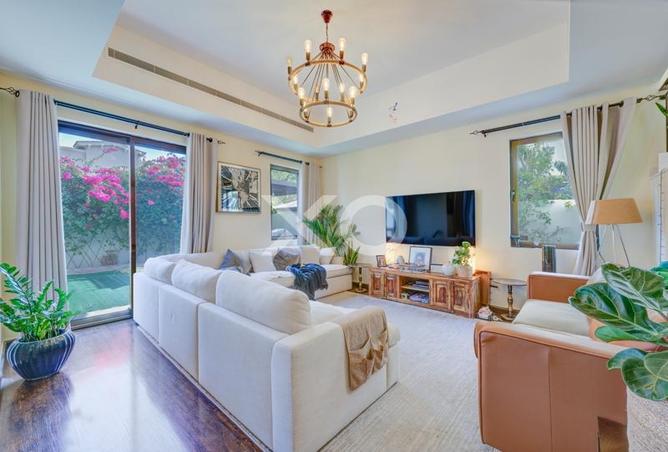 56129820 - Property Image 3