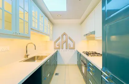 شقة - 2 غرف نوم - 3 حمامات للايجار في مساكن كلايتون - الخليج التجاري - دبي