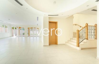Villa - 5 Bedrooms - 6 Bathrooms for rent in District 1 - Jumeirah Park - Dubai Villa - 5 Bedrooms - 6 Bathrooms for rent in District 1 - Jumeirah Park - Dubai