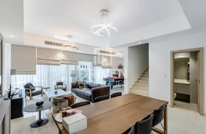 تاون هاوس - 4 غرف نوم - 4 حمامات للبيع في إنتيما فيلاز - قمم النصر - مدينة دبي الرياضية - دبي