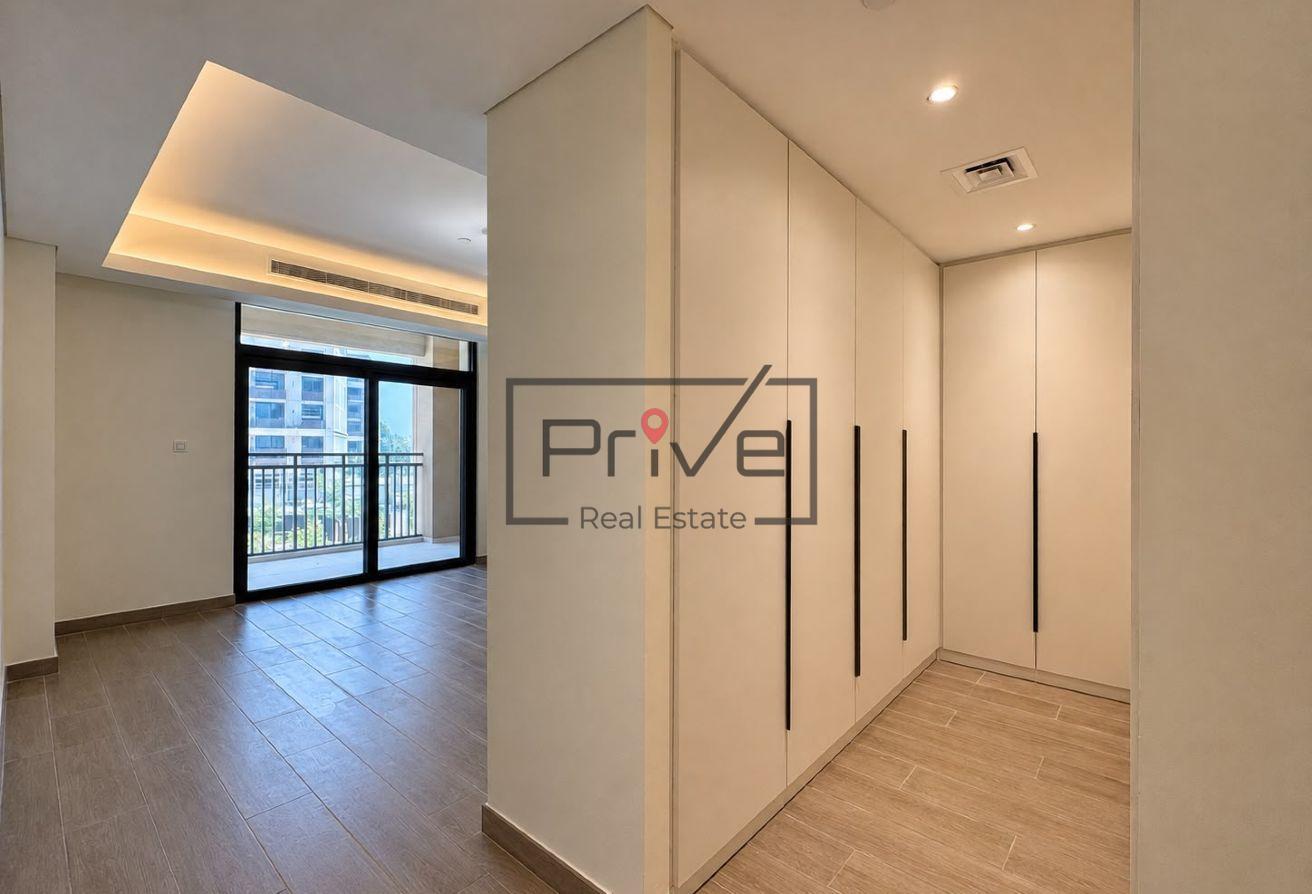 Be the First Tenant | Corner Unit | Spacious 3BR+M photo 7
