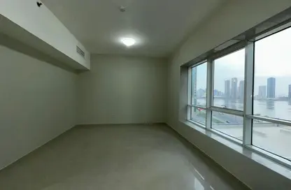 Apartment - 3 Bedrooms - 4 Bathrooms for rent in Al Khan Corniche - Al Khan - Sharjah