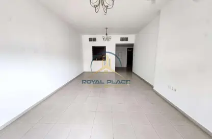 Apartment - Studio - 2 Bathrooms for rent in Mankhool 455 - Mankhool - Bur Dubai - Dubai