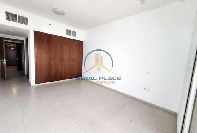 77390112 - Property Image 3