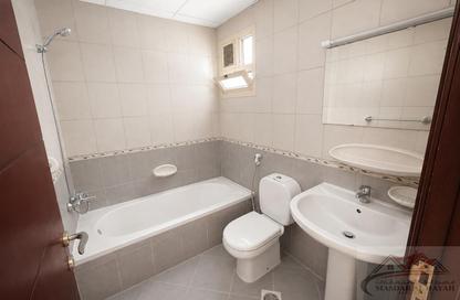 Apartment - 1 - 2 for rent in Muwaileh 29 Building - Muwaileh - Sharjah