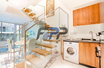 Apartment - 2 Bedrooms - 3 Bathrooms for sale in Oasis Residences - Masdar City - Abu Dhabi Apartment - 2 Bedrooms - 3 Bathrooms for sale in Oasis Residences - Masdar City - Abu Dhabi