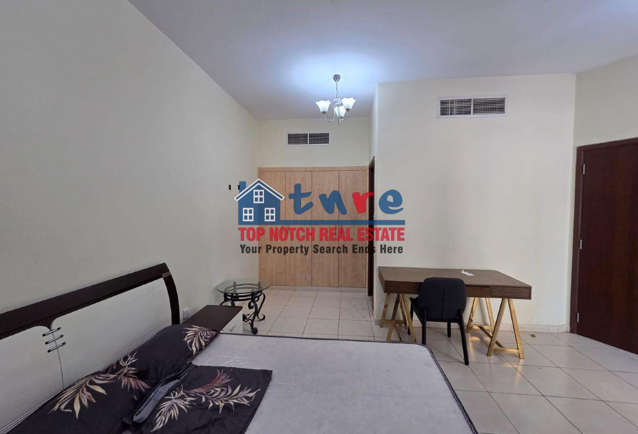 Large 1 BR | 2 Balconies | For Families | Vacant photo 7