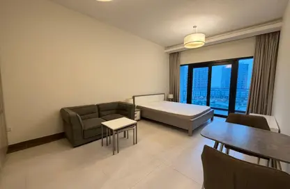 Apartment - Studio - 1 Bathroom for rent in SOL Bay - Business Bay - Dubai
