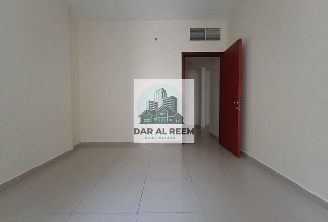 123820704 - Property Image 3