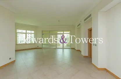 Apartment - 3 Bedrooms - 3 Bathrooms for sale in Al Anbara - Shoreline Apartments - Palm Jumeirah - Dubai