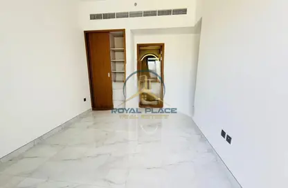 شقة - 2 غرف نوم - 2 حمامات للايجار في واحة شاطئ عزيزي - ستوديو سيتي - دبي