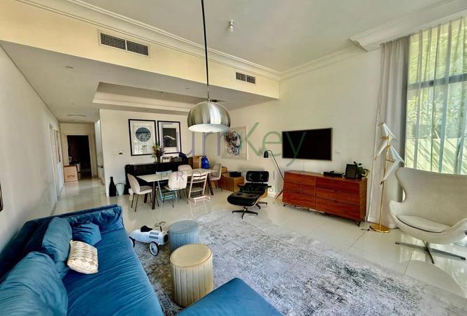 82802201 - Property Image 3