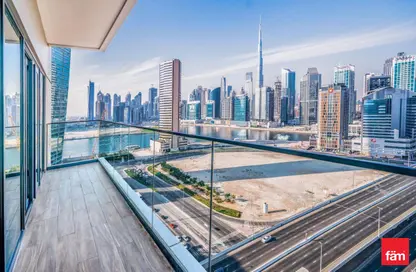 Apartment - 1 Bedroom - 2 Bathrooms for sale in SOL Bay - Business Bay - Dubai
