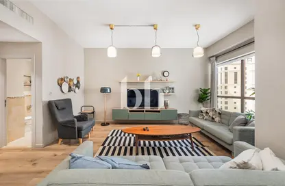 Apartment - 2 Bedrooms - 3 Bathrooms for sale in Rimal 3 - Rimal - Jumeirah Beach Residence - Dubai