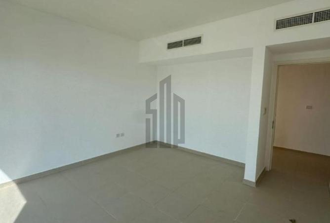 128381925 - Property Image 2