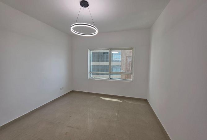 69890261 - صورة العقار 3