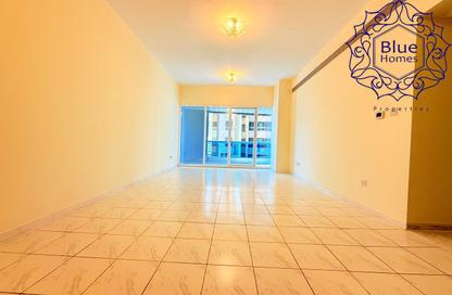 Apartment - 2 Bedrooms - 2 Bathrooms for rent in Sahara Tower - Sheikh Zayed Road - Dubai
