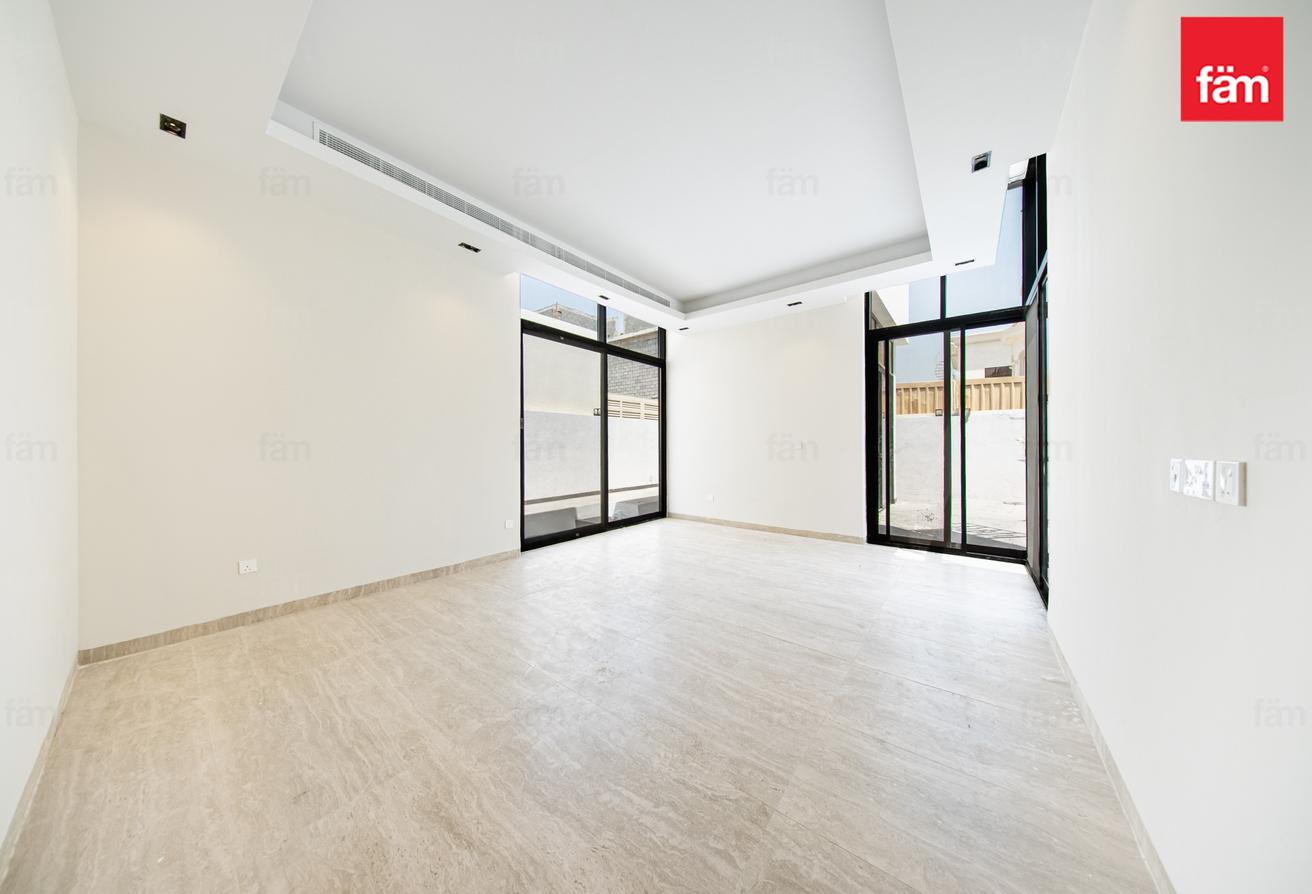 Suburban villa for family, easy access to the city photo 23