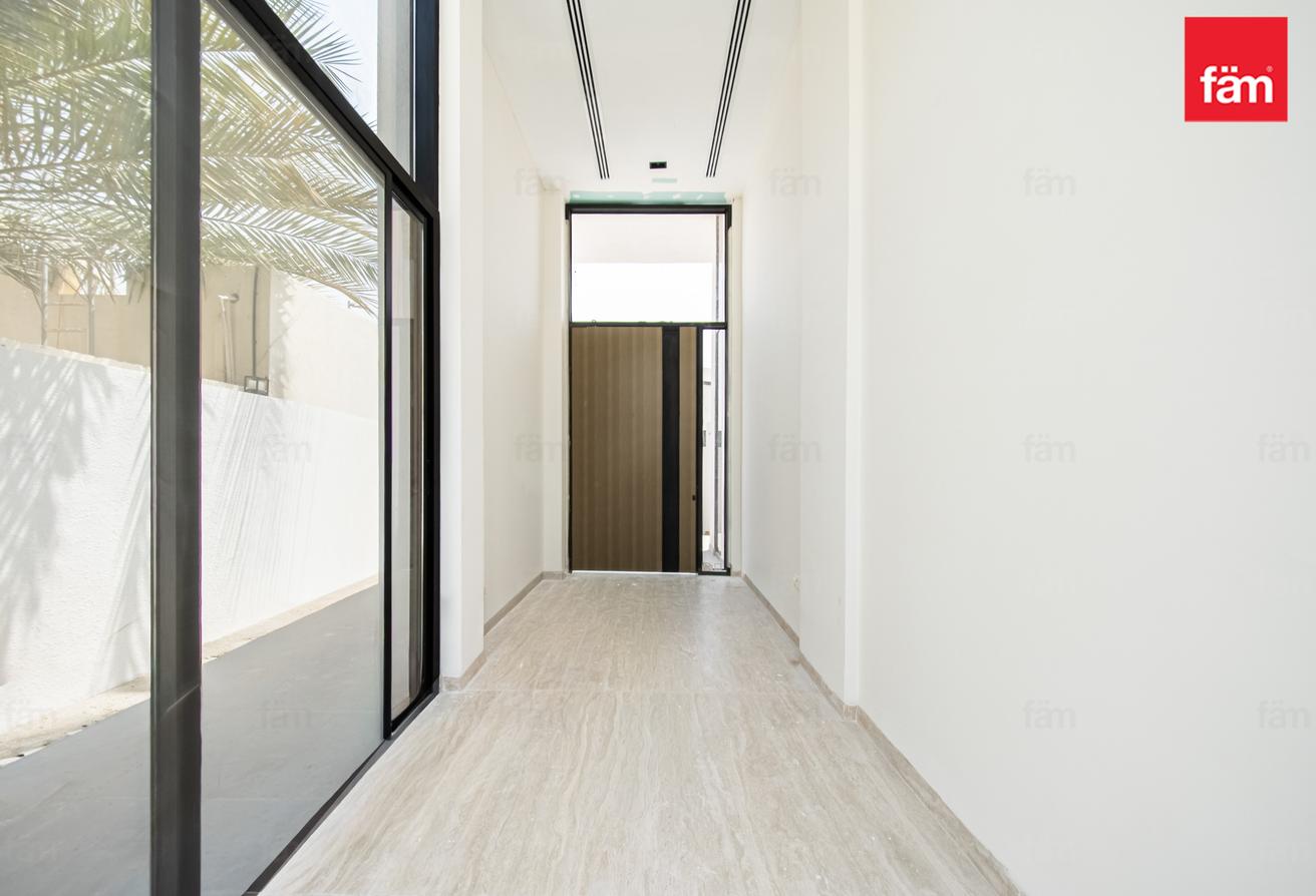Suburban villa for family, easy access to the city photo 25