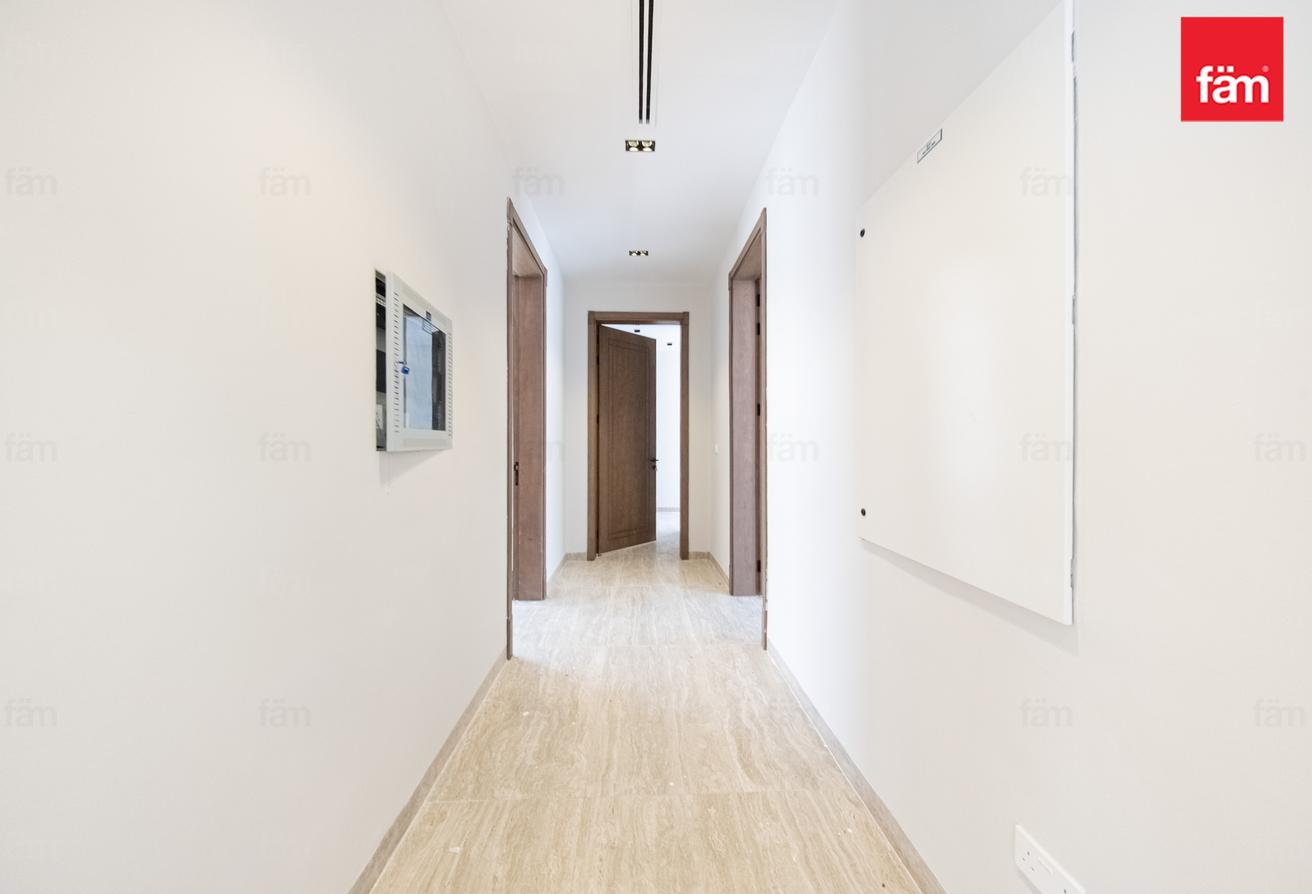 Suburban villa for family, easy access to the city photo 28