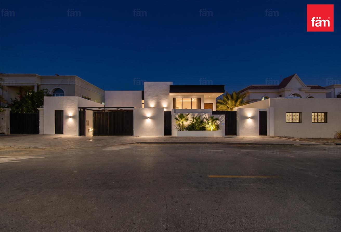 Suburban villa for family, easy access to the city photo 13