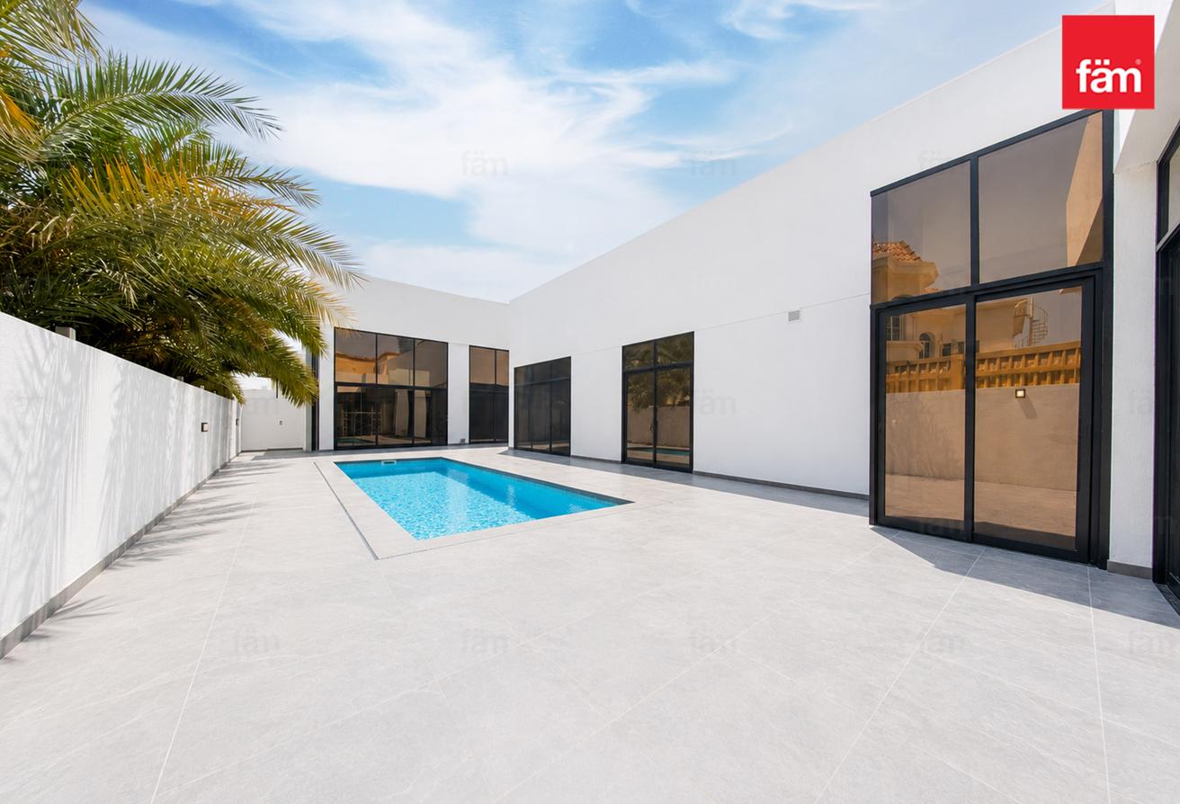 Suburban villa for family, easy access to the city photo 6