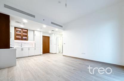 Apartment - 1 - 1 for rent in The Mayfair - Town Square - Dubai