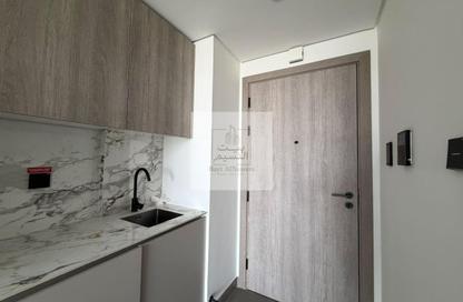 Apartment - Studio - 1 for rent in Oxford Terraces - District 11 - Jumeirah Village Circle - Dubai