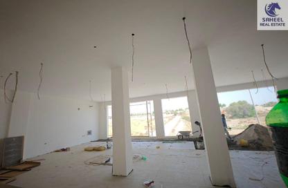 عمارة بالكامل - استوديو - 2 للايجار في الحمرانيه - رأس الخيمة