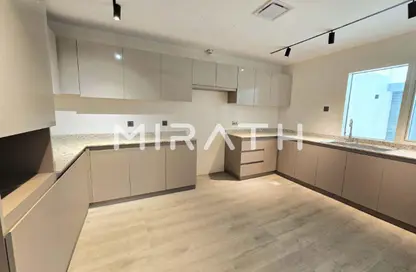 Villa - 4 Bedrooms - 4 Bathrooms for rent in Umm Suqeim 1 Villas - Umm Suqeim 1 - Umm Suqeim - Dubai