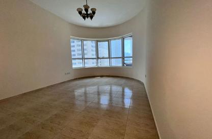 Apartment - 3 - 4 for rent in New Al Taawun Road - Al Taawun - Sharjah