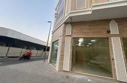 Shop - Studio - 1 Bathroom for rent in Muweileh Community - Muwaileh Commercial - Sharjah