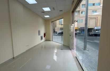 Shop - Studio - 1 Bathroom for rent in Muweileh Community - Muwaileh Commercial - Sharjah