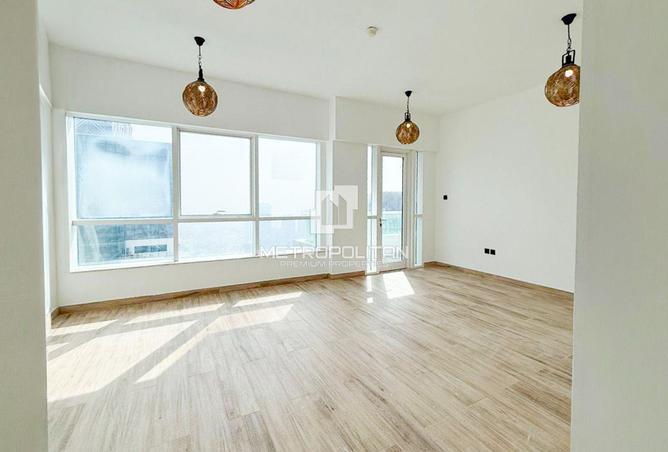 94004304 - Property Image 2