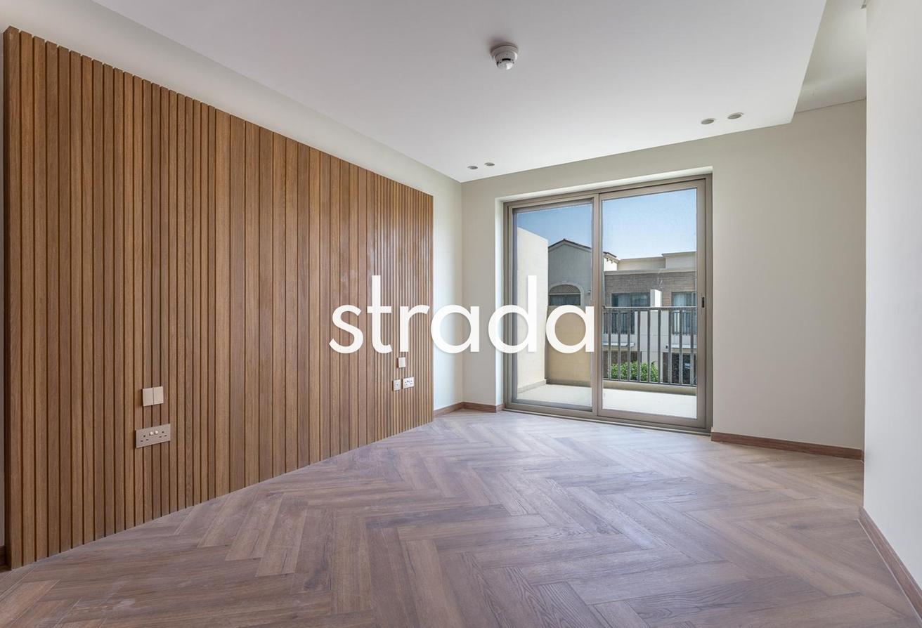 Vacant November | Furnished | Large Plot photo 10