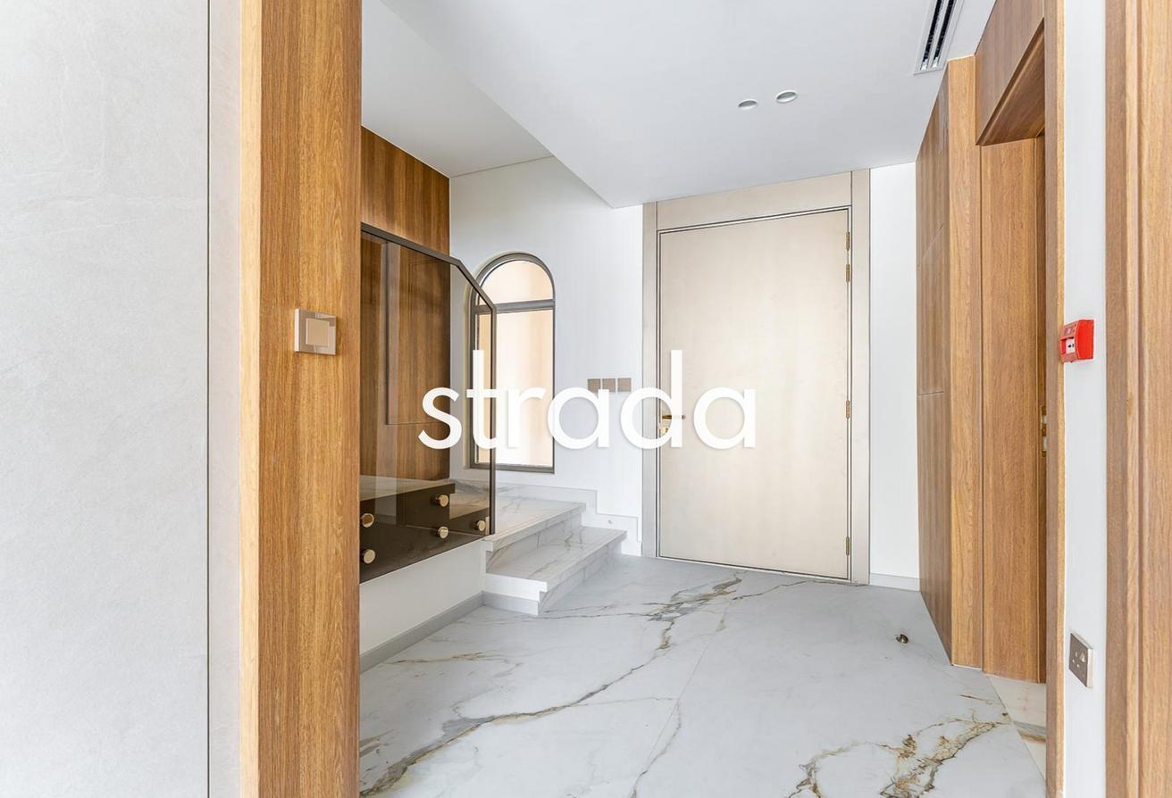 Vacant November | Furnished | Large Plot photo 6