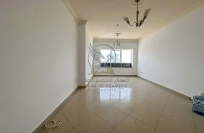 Apartment - 3 Bedrooms - 3 Bathrooms for rent in New Al Taawun Road - Al Taawun - Sharjah
